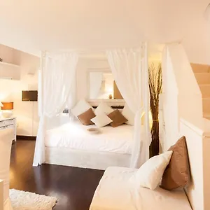 navona-luxury-home.it-romehotels.com/